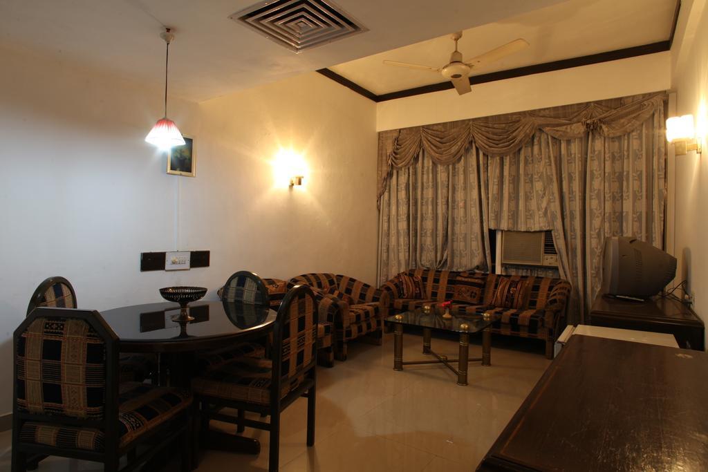 Hotel Jammu Ashok Стая снимка