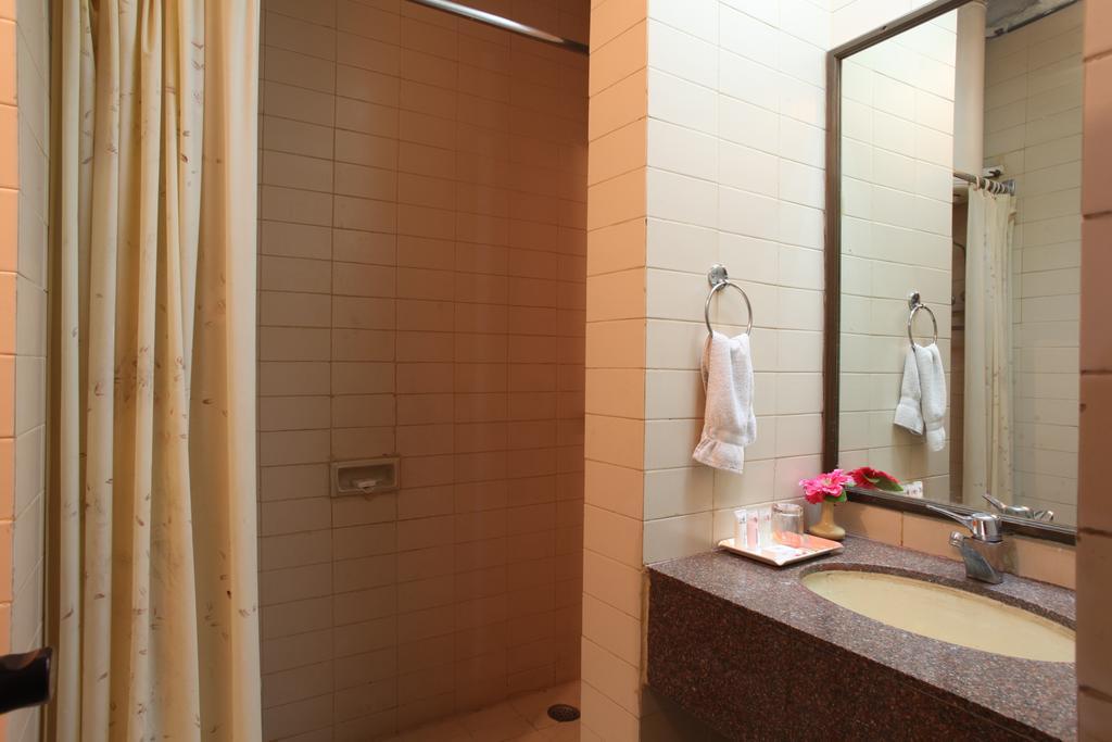 Hotel Jammu Ashok Стая снимка