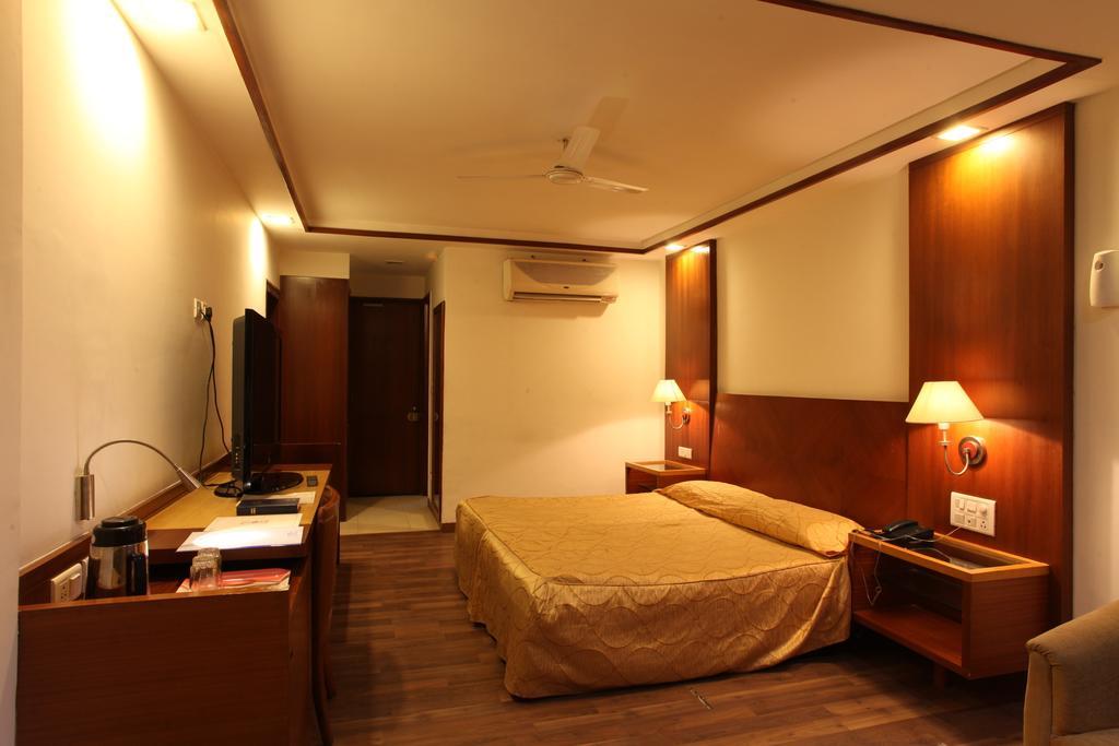 Hotel Jammu Ashok Стая снимка