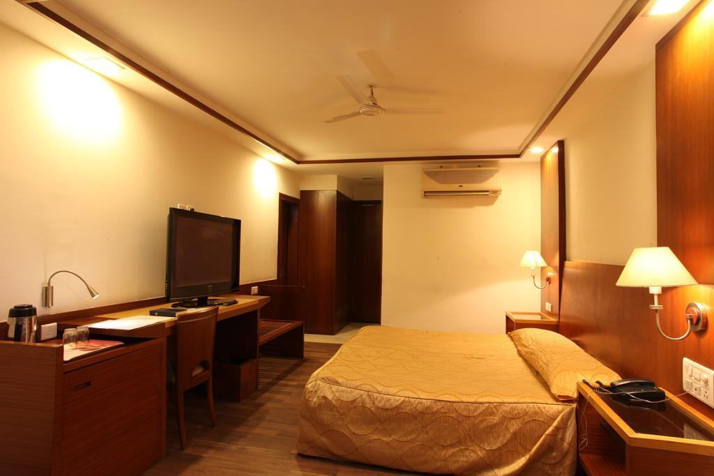 Hotel Jammu Ashok Стая снимка