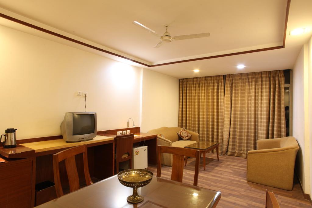 Hotel Jammu Ashok Стая снимка